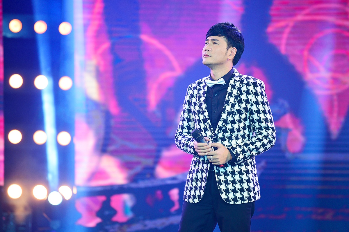 Nhat Kim Anh bi mang vi dien sau anh 6