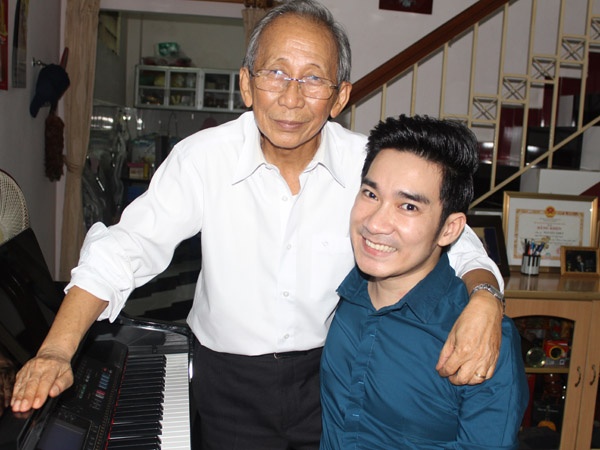 Nghe si tiec thuong nhac si Nguyen Anh 9 anh 1