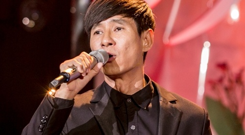 Ly Hai phong do tren san khau Thay loi muon noi hinh anh