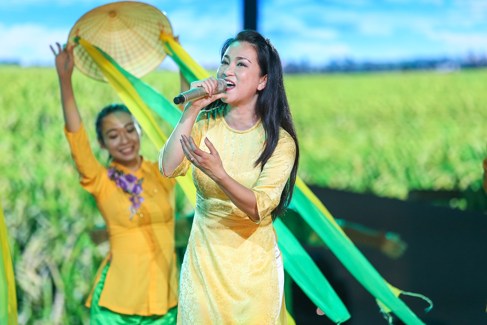 Tong duyet live show Manh Quynh anh 9