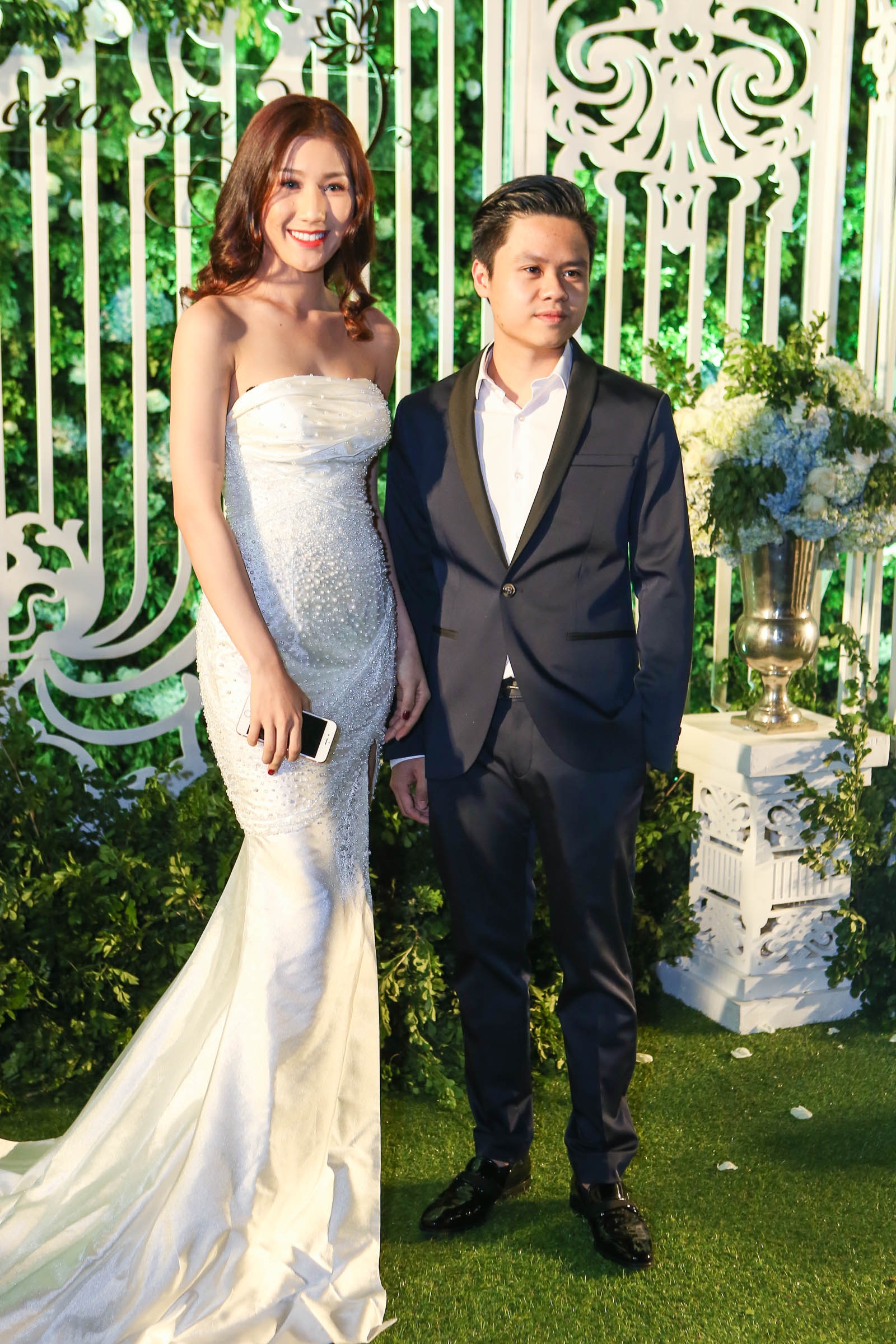 Phan Thanh di cung co gai la anh 10