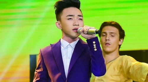 Quang Linh nhac nho khan gia co vu cho hot boy 18 tuoi hinh anh