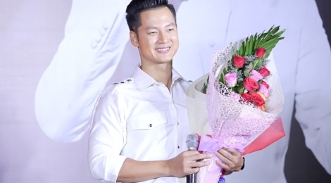 Duc Tuan ra mat DVD nhac do hinh anh