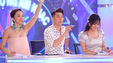 Ca si than tuong Viet gay tranh cai khi ngoi ghe nong hinh anh