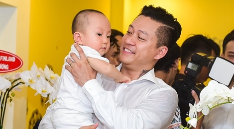 Tuan Hung be con trai toat mo hoi hinh anh