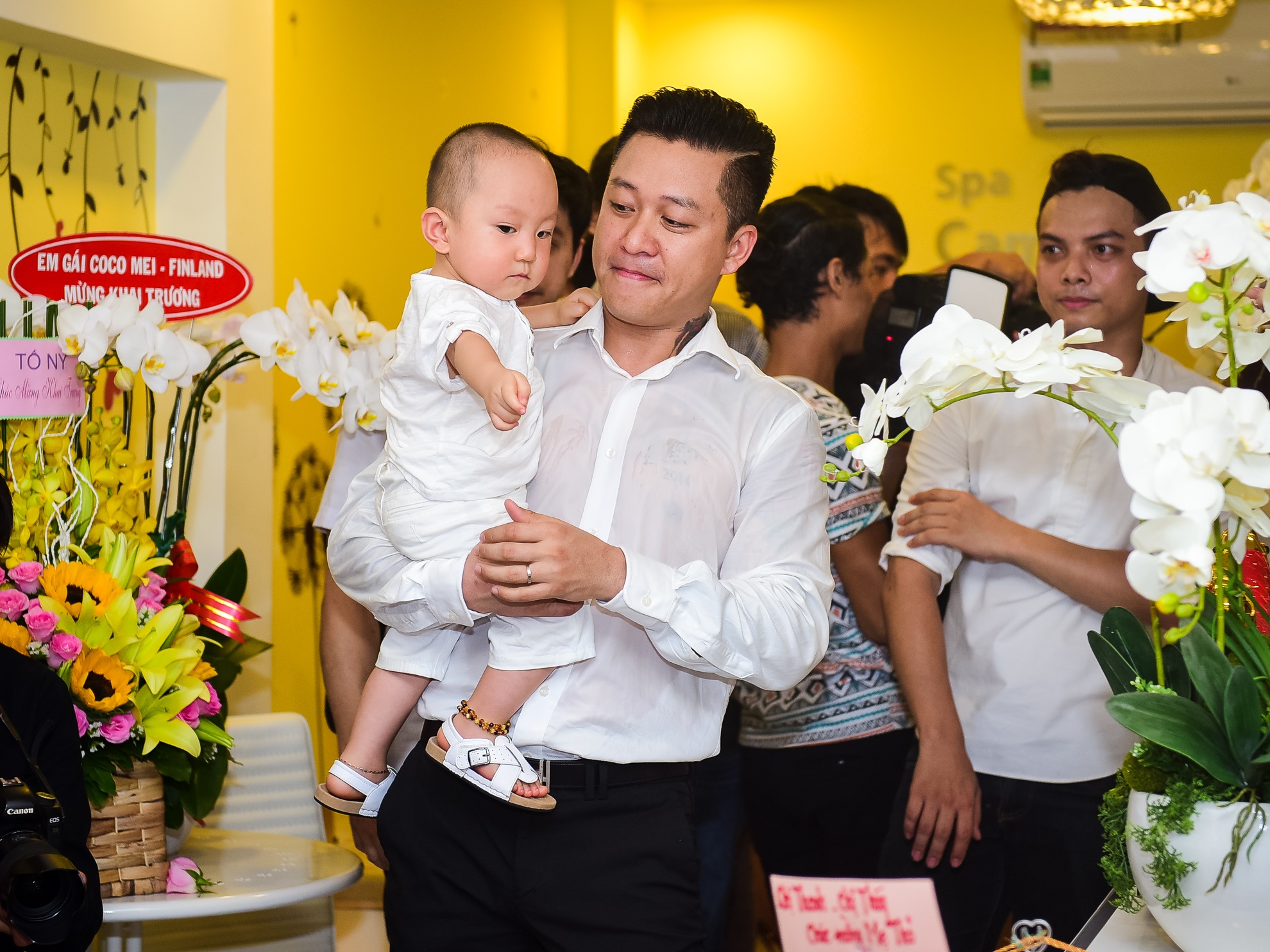 Vo chong Tuan Hung anh 4