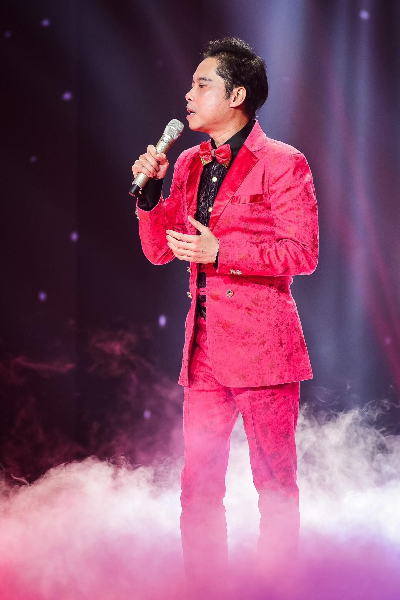 Ngoc Son hat Tinh cha tai Than tuong bolero anh 2