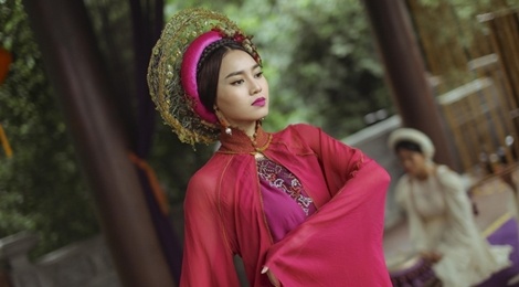 'Trang phuc Tam Cam khong giong phim co trang Trung Quoc' hinh anh