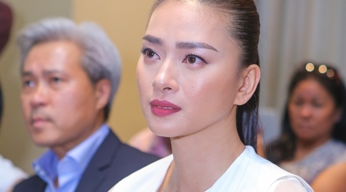 Hong Nhung, Linh Nga ne phuc Ngo Thanh Van hinh anh