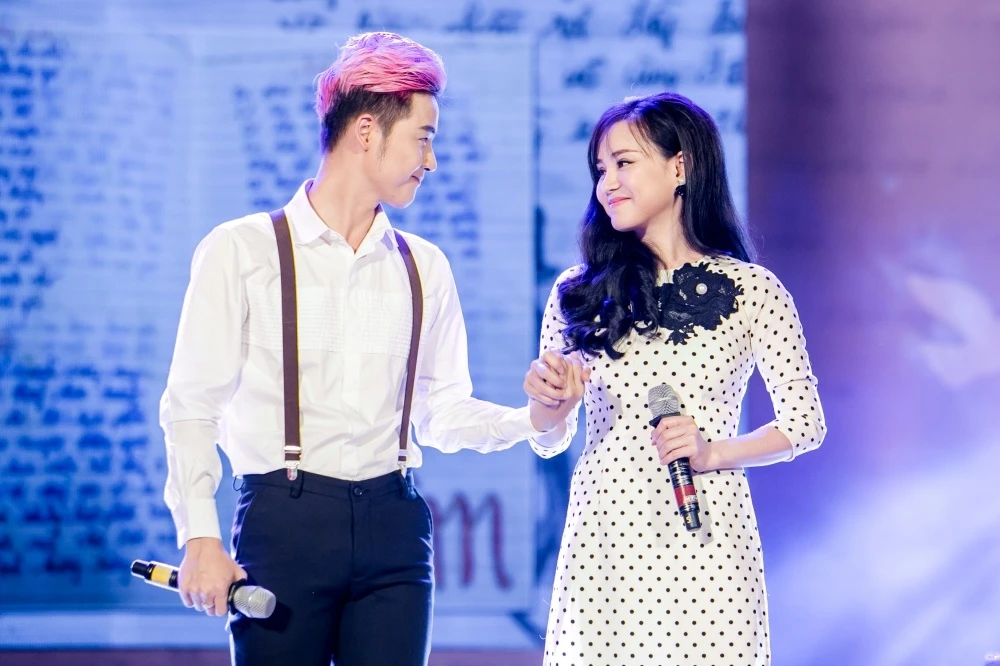 Luong Bich Huu mac ao dai anh 4