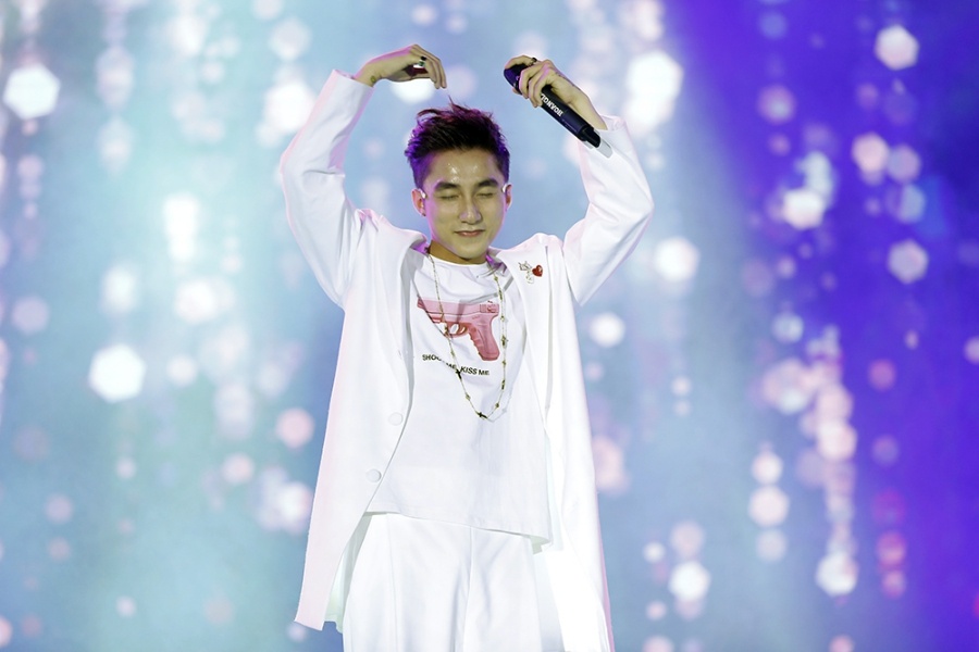 Son Tung M-TP dien Giai Nhiet Mua He anh 8