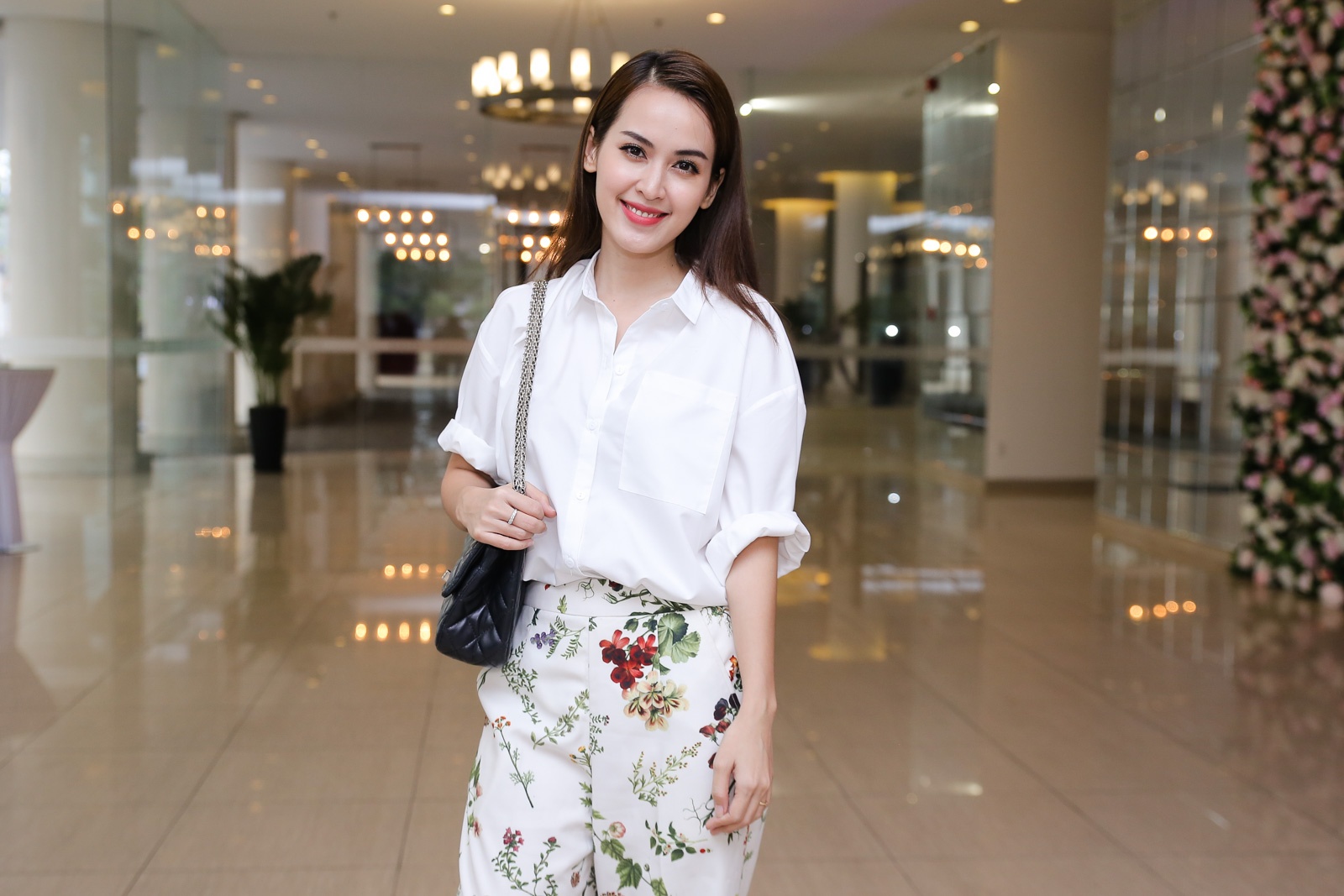 MV mới của Thiều Bảo Trang ảnh 6 MV moi cua Thieu Bao Trang anh 6