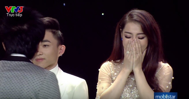 Phan ung cua Cao Cong Nghia khi cong bo ket qua hinh anh