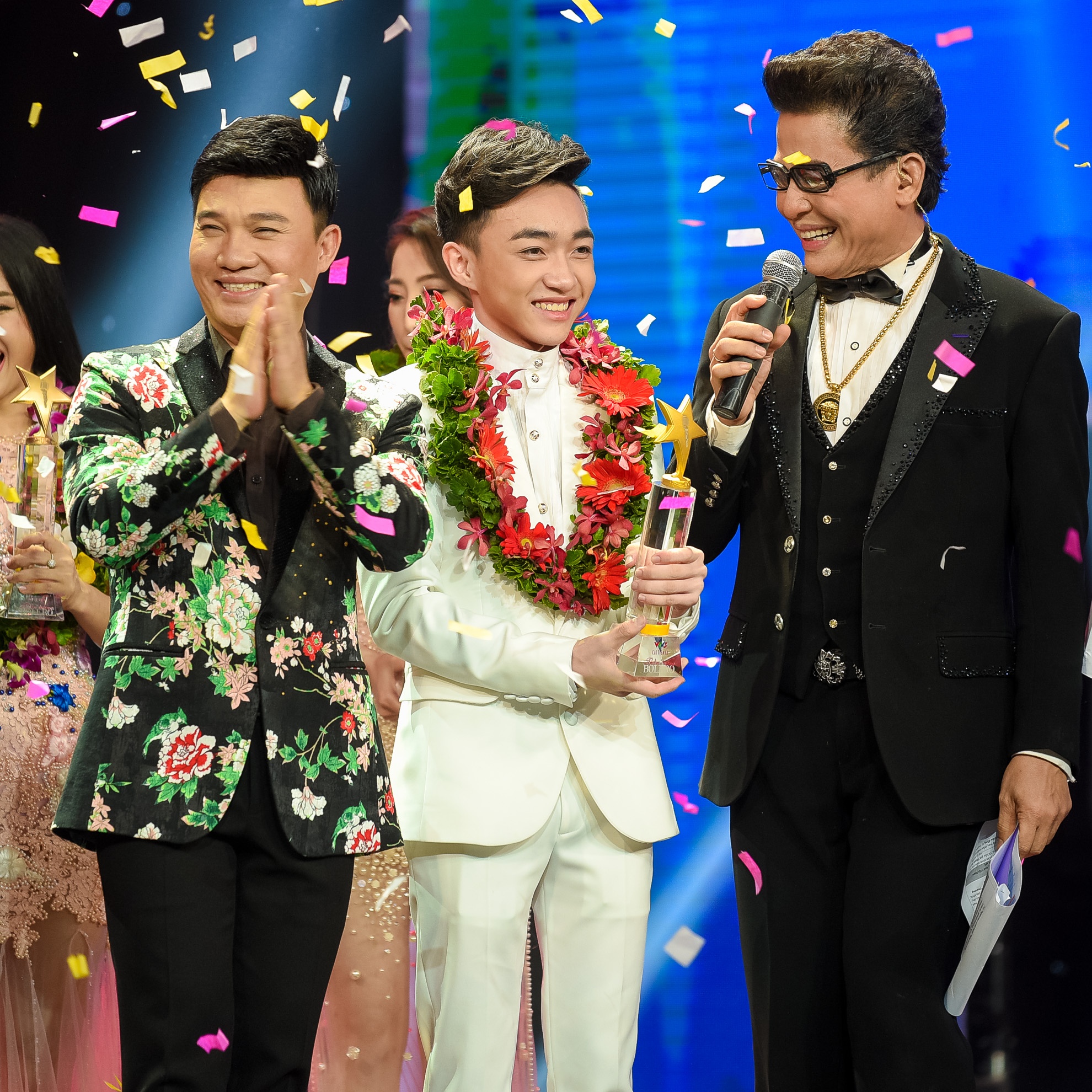 Trung Quang song ca Phương Mỹ Chi ảnh 3 Trung Quang song ca Phuong My Chi anh 3