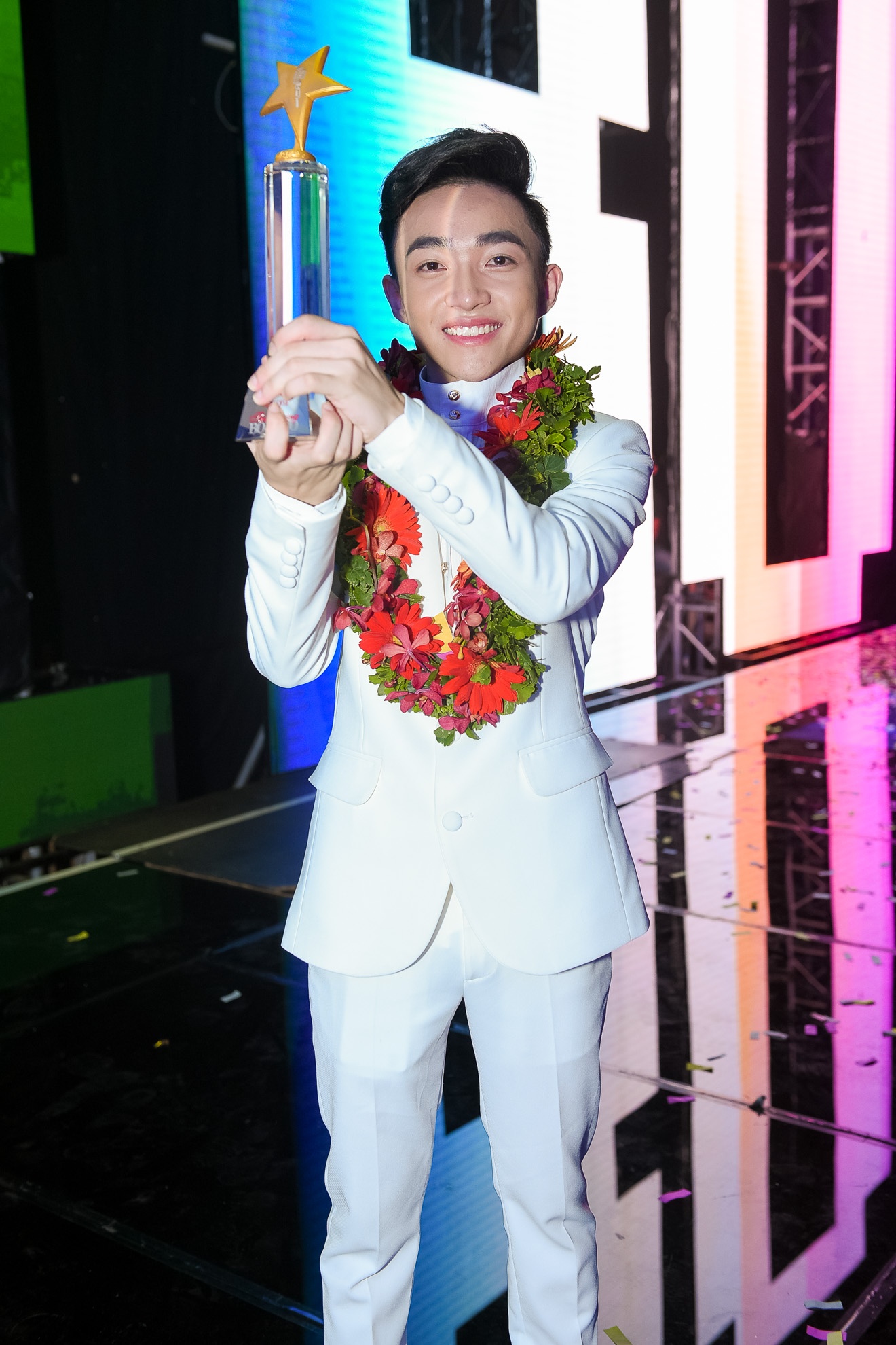 quan quan Than tuong bolero anh 4