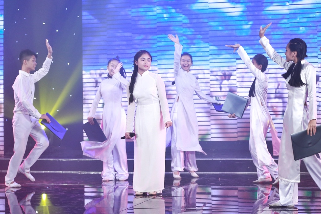 Thien Nhan hat Giac mo ta ao trang anh 1