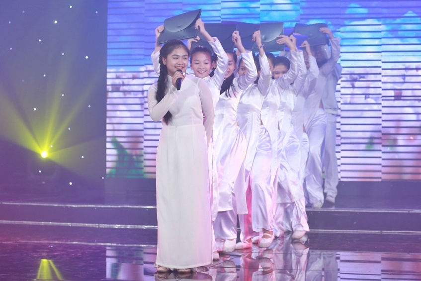 Thien Nhan hat Giac mo ta ao trang anh 2