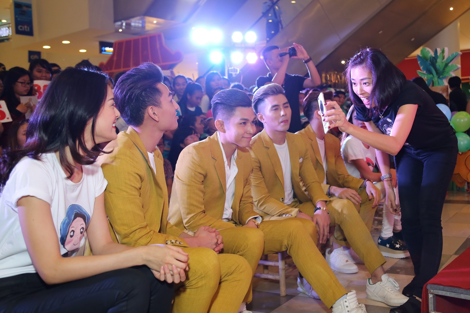 Dien vien Tam Cam: Chuyen chua ke giao luu anh 5