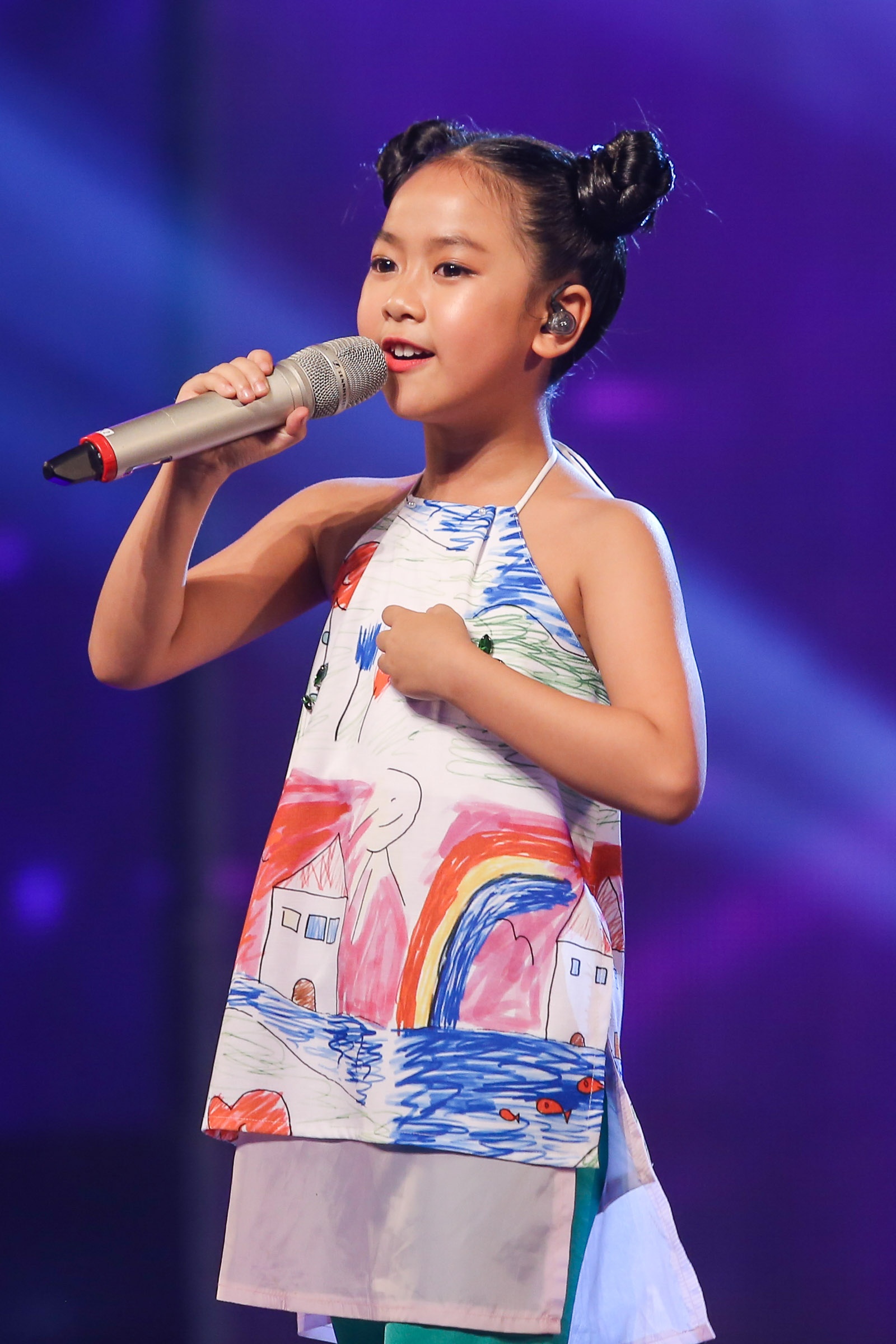 Giam khao bat khoc khi nghe Ho Van Cuong hat anh 6