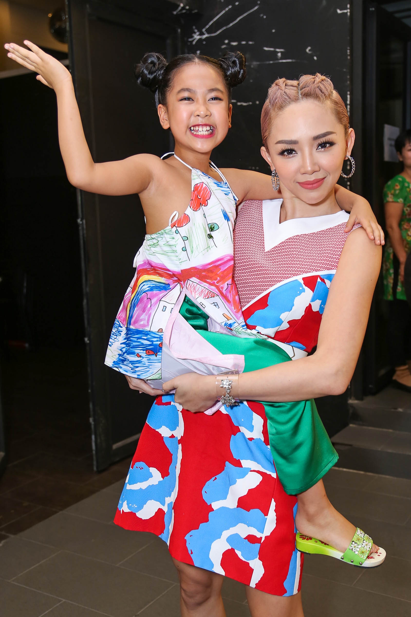 Isaac be bong Van Mai Huong va Toc Tien anh 3