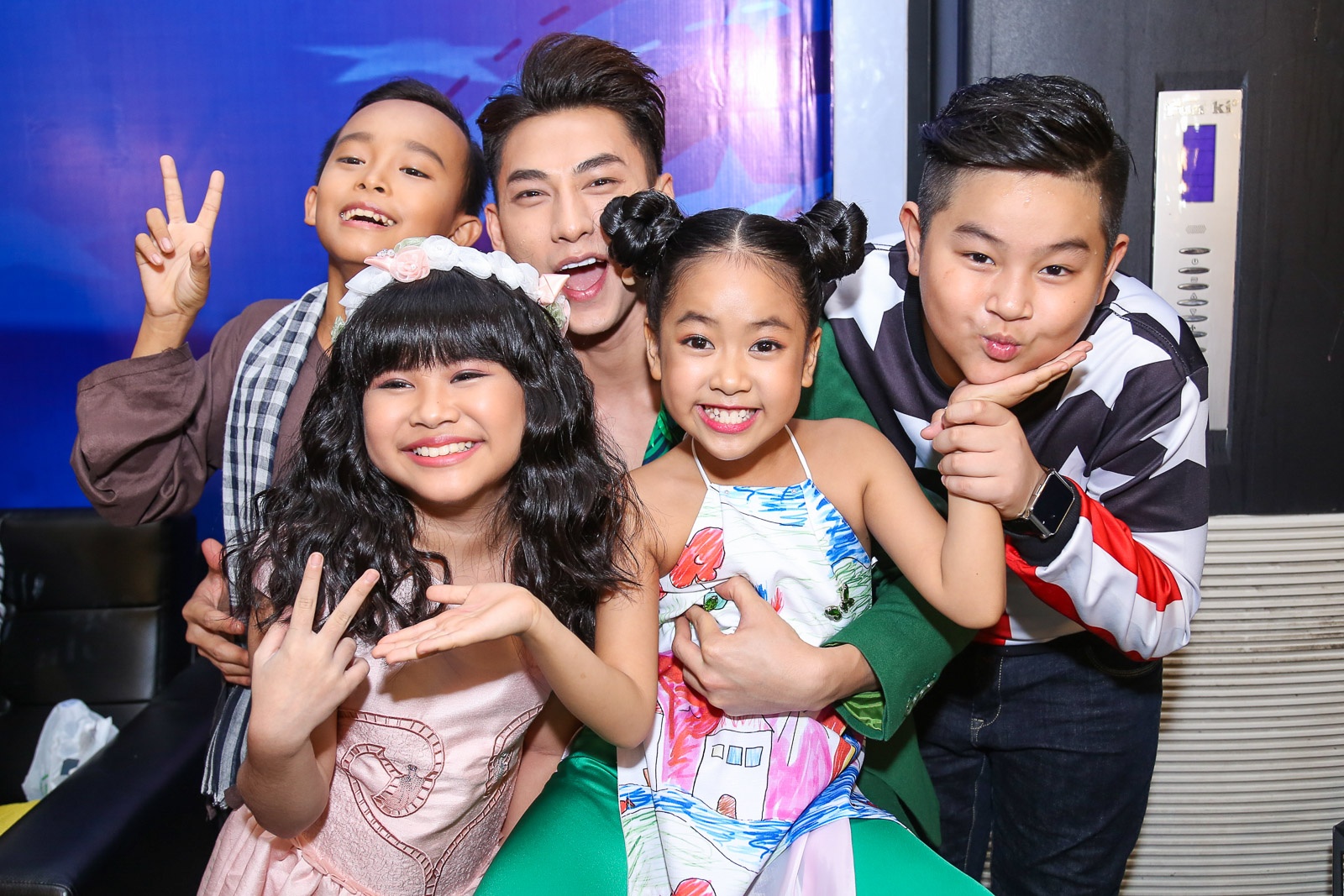 Isaac be bong Van Mai Huong va Toc Tien anh 10