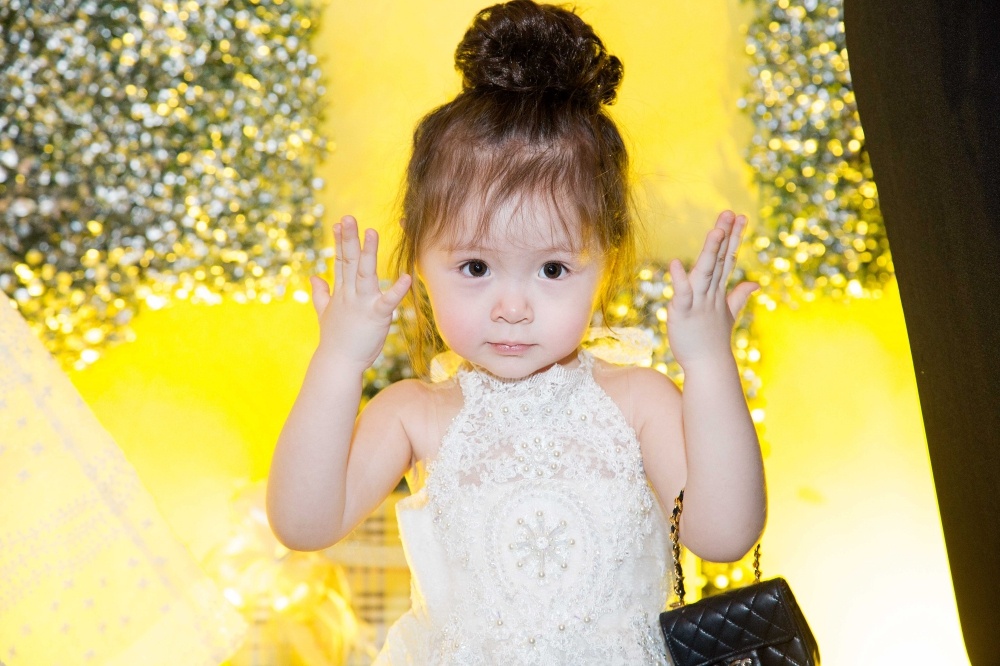 Elly Tran to chuc tiec sinh nhat cho Cadie anh 4