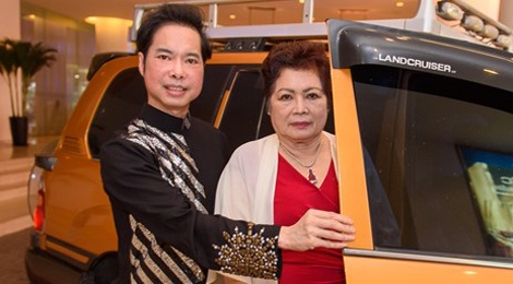 'Dung dem ten tuoi Ngoc Son ra dua gion' hinh anh