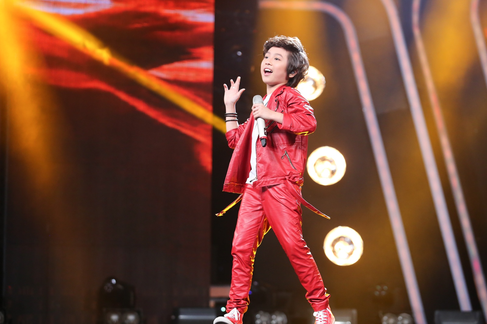 Soái ca nhí Gia Khiêm kể chuyện bị vỡ giọng ảnh 1 Soai ca nhi Gia Khiem ke chuyen bi vo giong anh 1