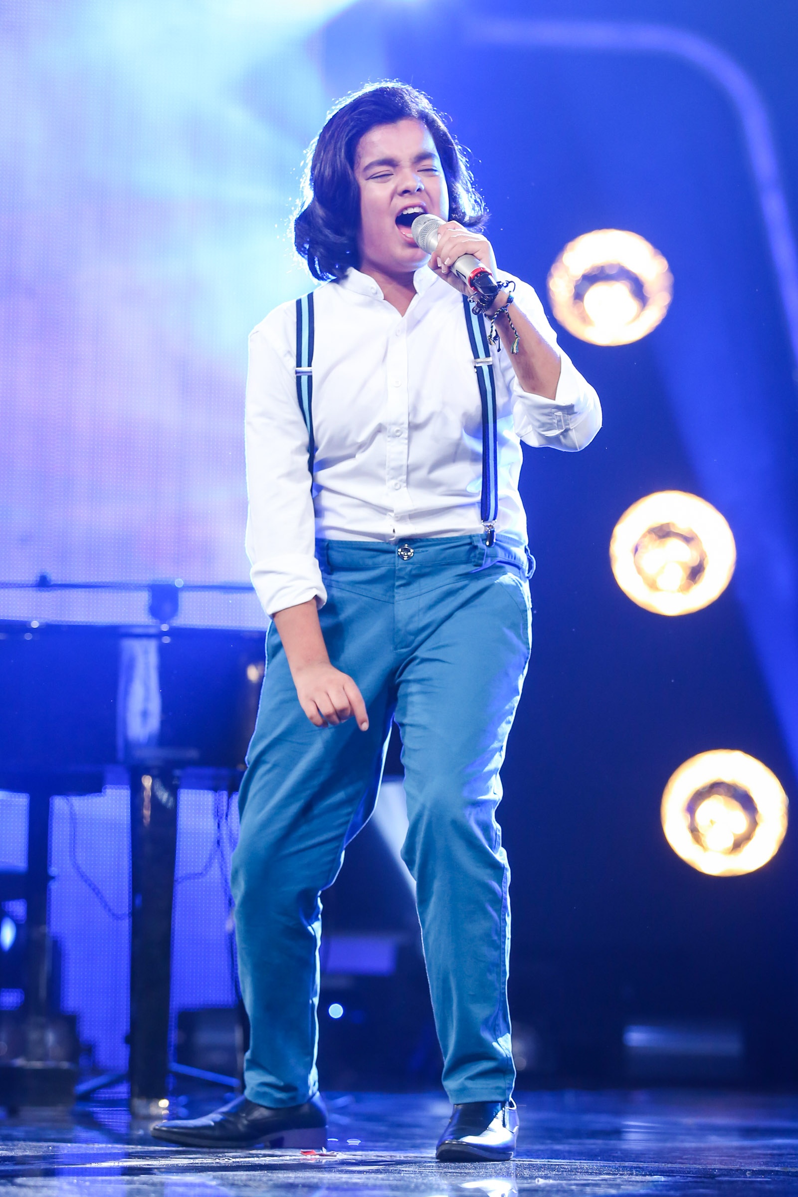 Toc Tien mau thuan voi Van Mai Huong anh 5