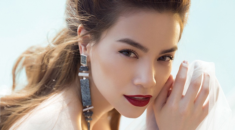 Ho Ngoc Ha dau tu cho am nhac du ban ron voi The Face hinh anh