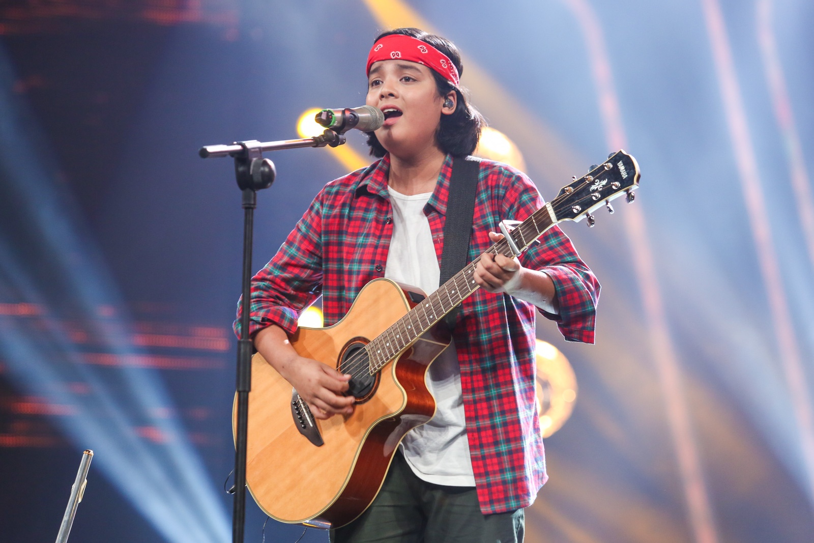 Ho Van Cuong hat Nang co con xuan anh 3