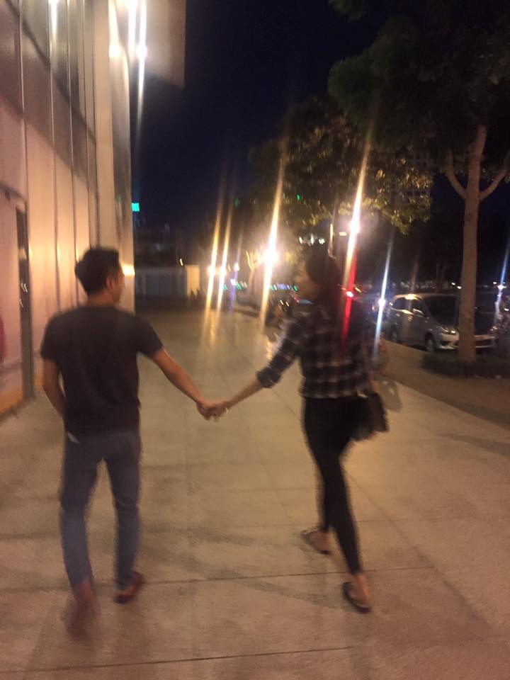 Cường Đô La nắm tay Hạ Vi ảnh 2 Cuong Do La nam tay Ha Vi anh 2