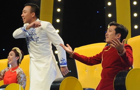 Tran Thanh bat day khoi ghe vi my nu lang hai hinh anh