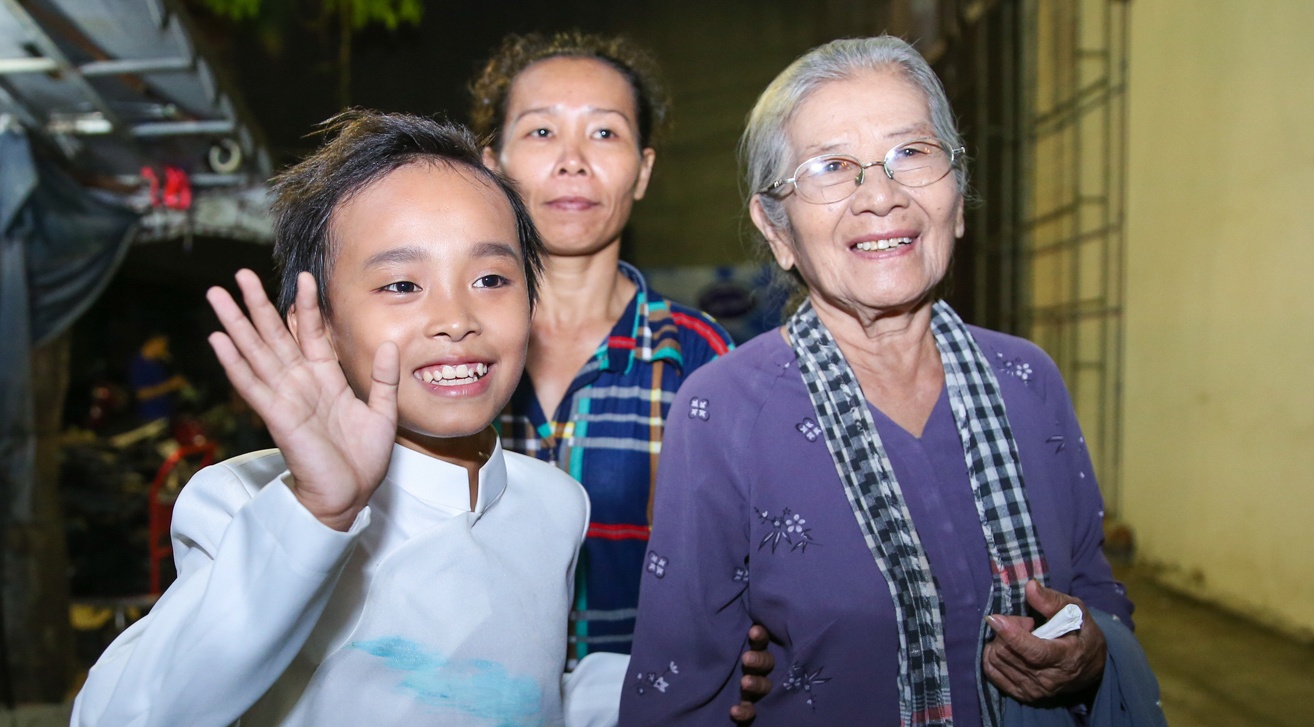 Ho Van Cuong muon danh tien thuong 200 trieu dong de di hoc hinh anh