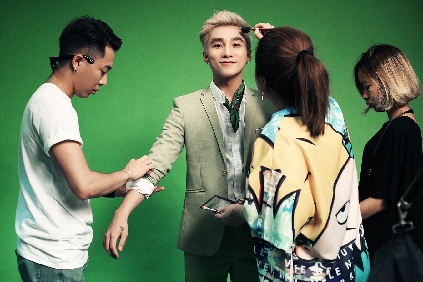 Son Tung M-TP,  hau truong anh 2