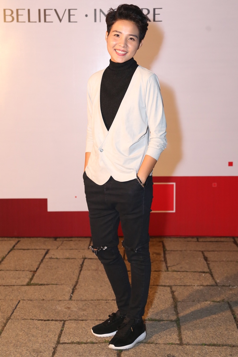 Vo Thanh Bui mang thai song sinh anh 8