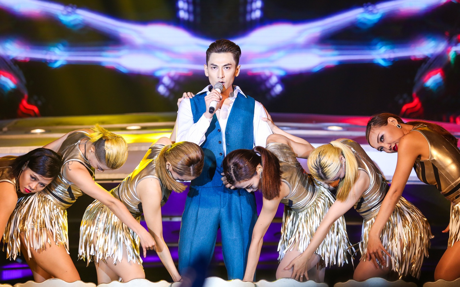 Live show cuoi cung 365 anh 10