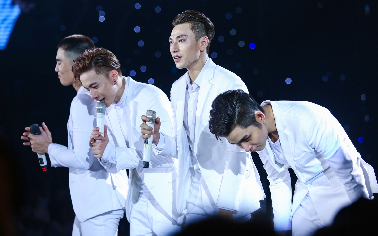 Live show cuoi cung cua 365 anh 4