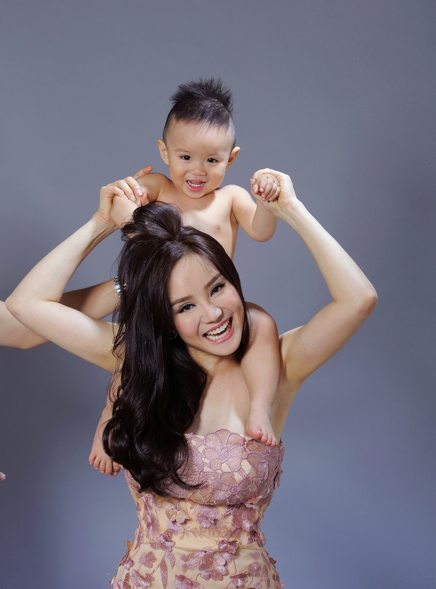 Con trai Vy Oanh anh 2