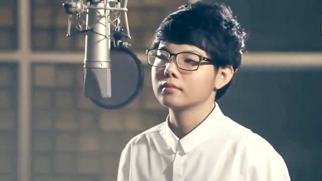 Vu Cat Tuong lo tin nhan noi xau Ha Ho, Son Tung M-TP hinh anh