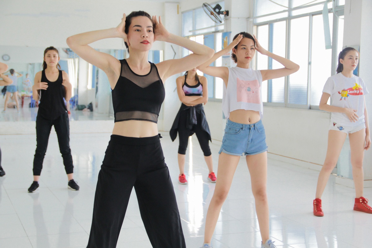 Team The Face Ho Ngoc Ha anh 7