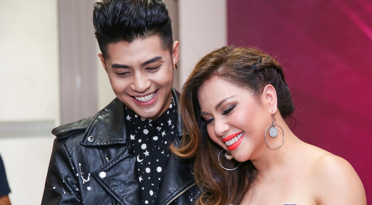 Minh Tuyet khoe vai tran ben Noo Phuoc Thinh hinh anh