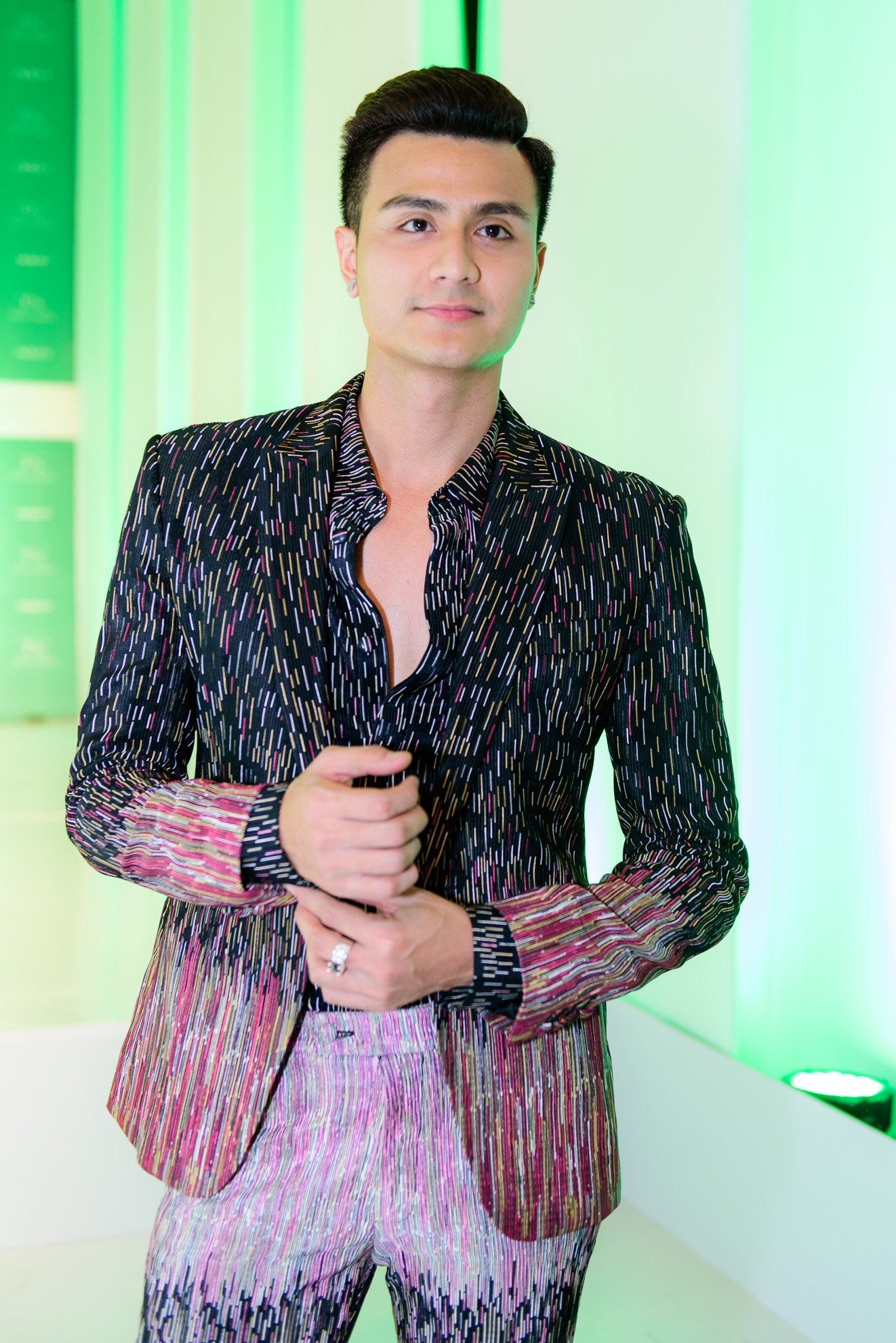 Hau truong The Face anh 9