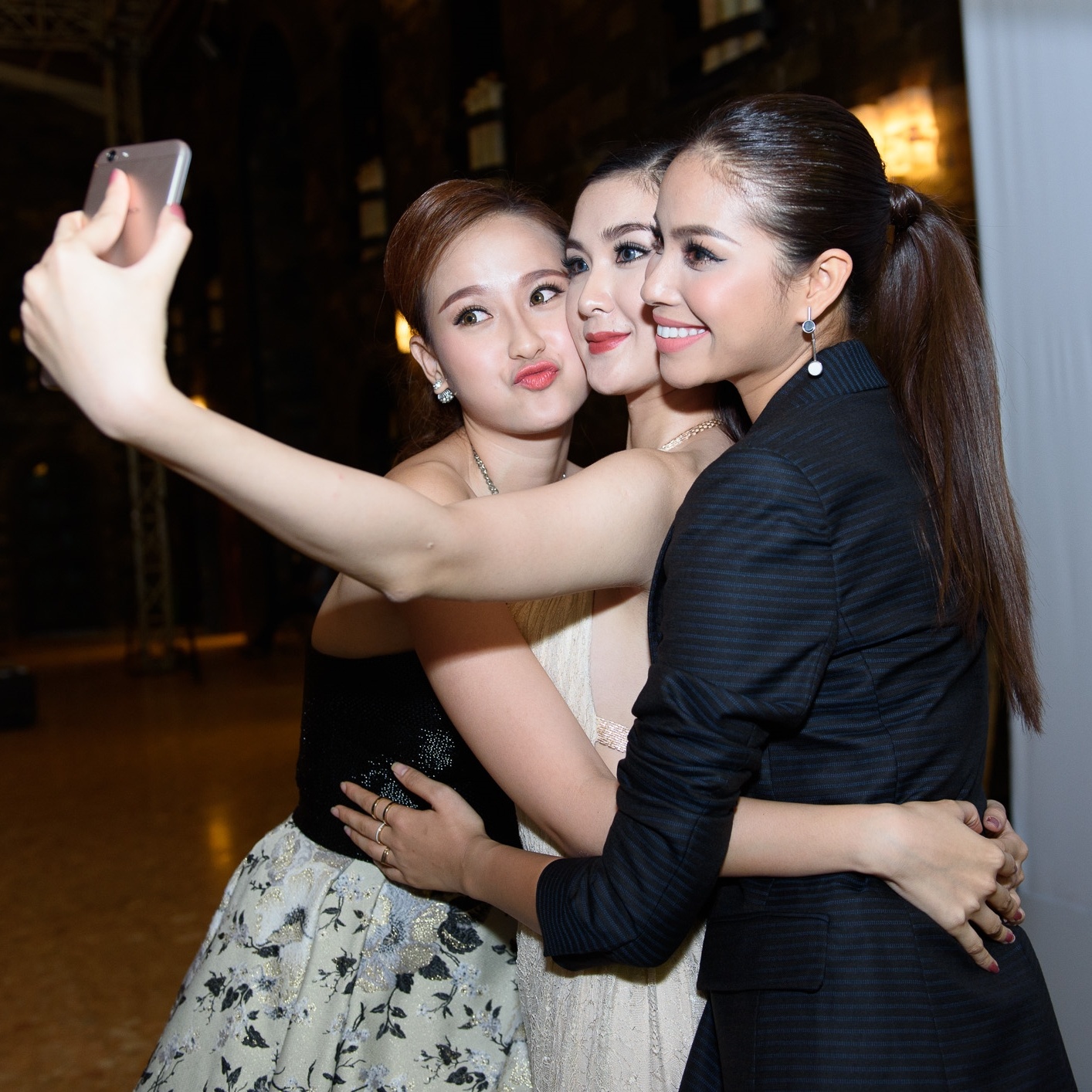 Hau truong The Face anh 5