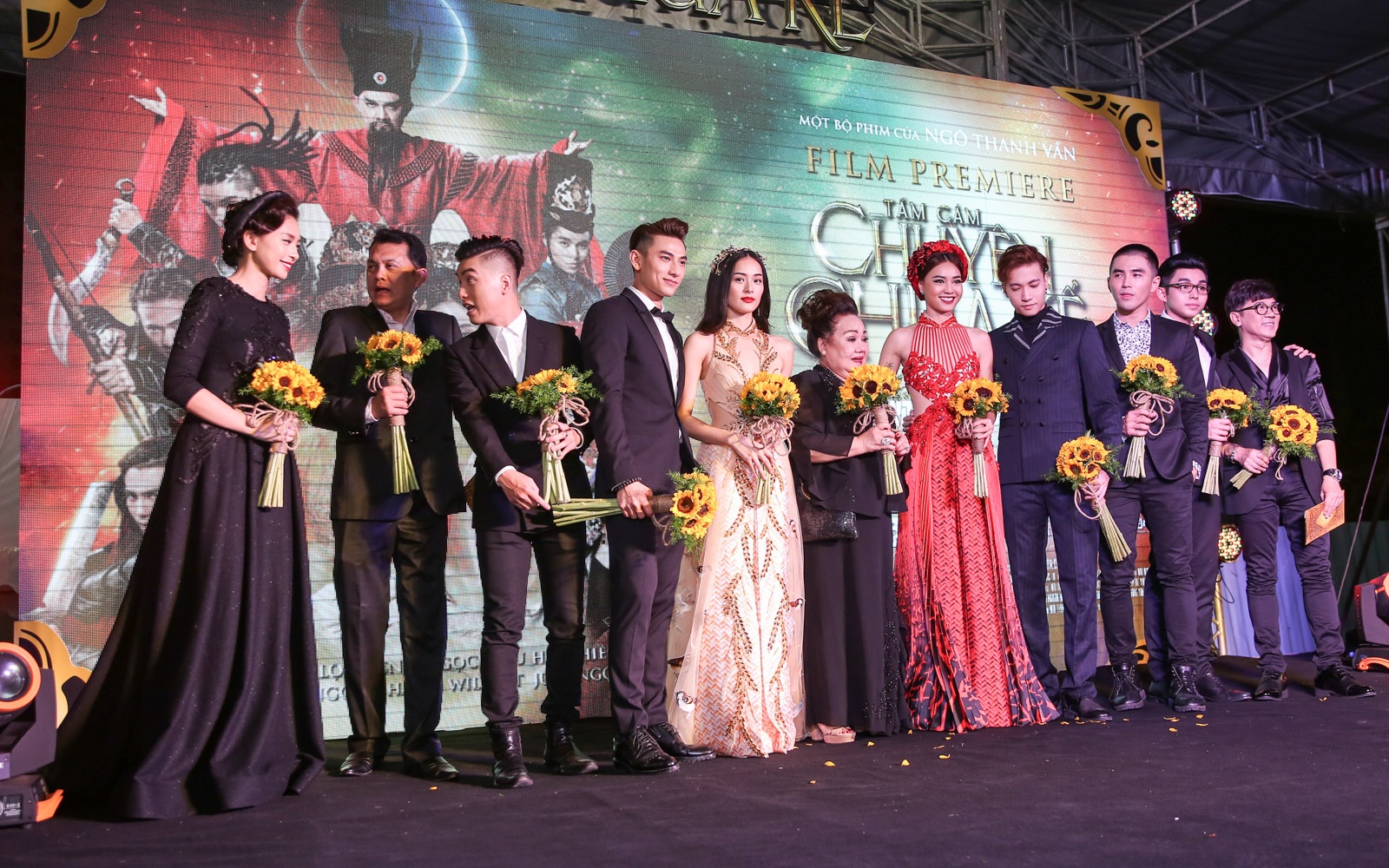 Cuong Do La den ung ho Ha Vi anh 1