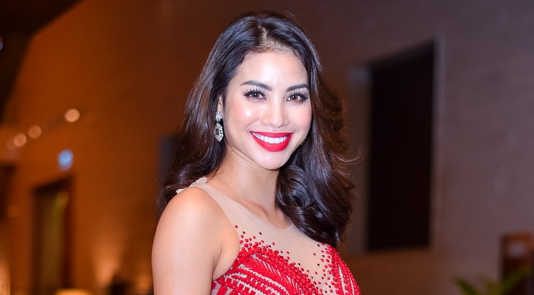 Lan Khue, Pham Huong do sac khi cung tham gia su kien hinh anh