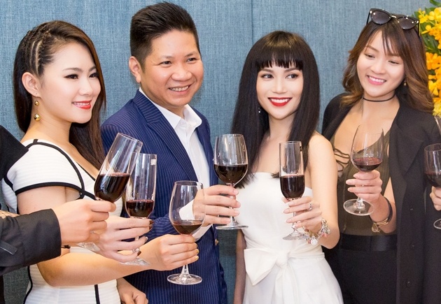 Dan sao di su kien anh 2