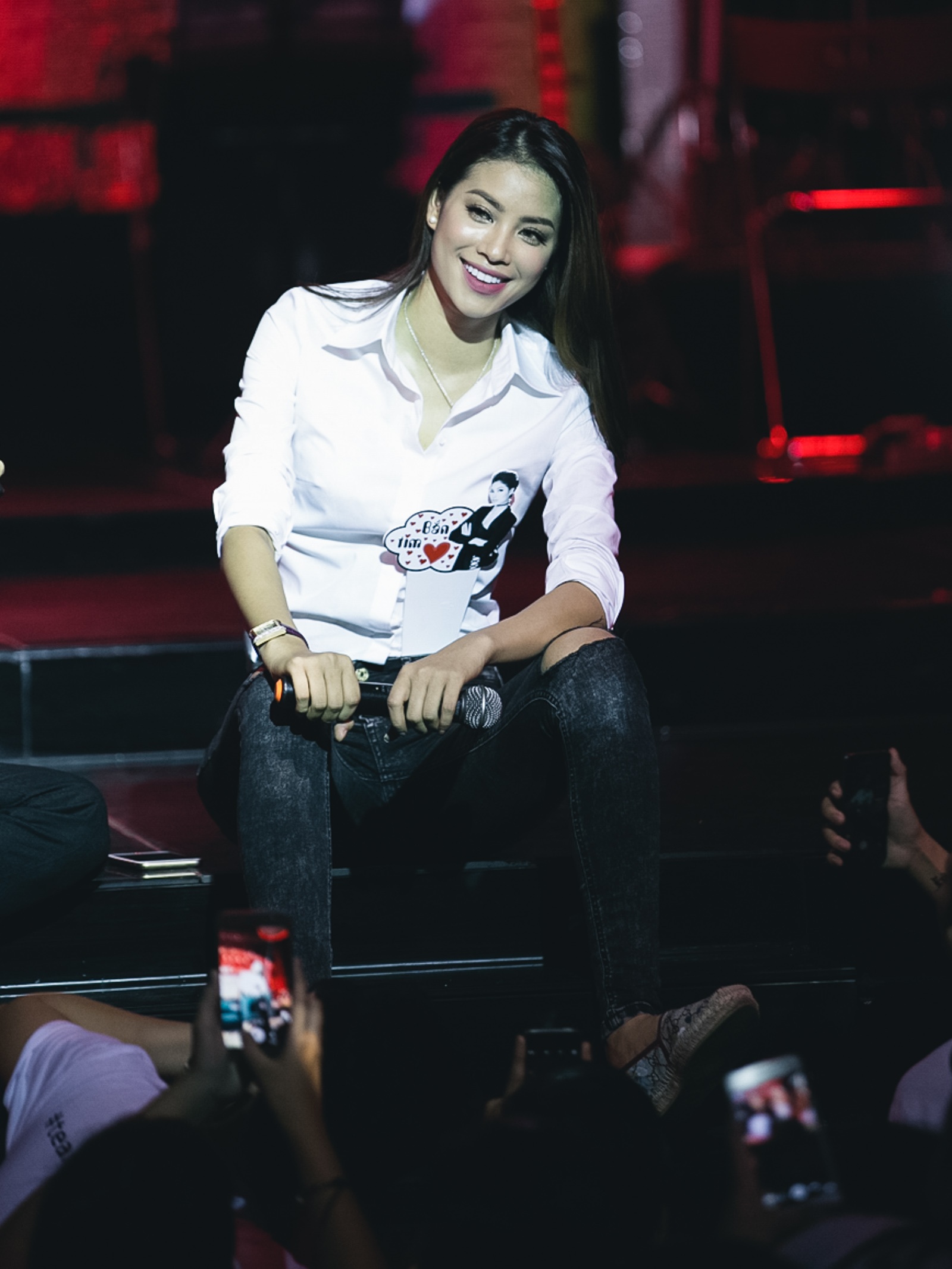 Pham Huong off fan anh 2