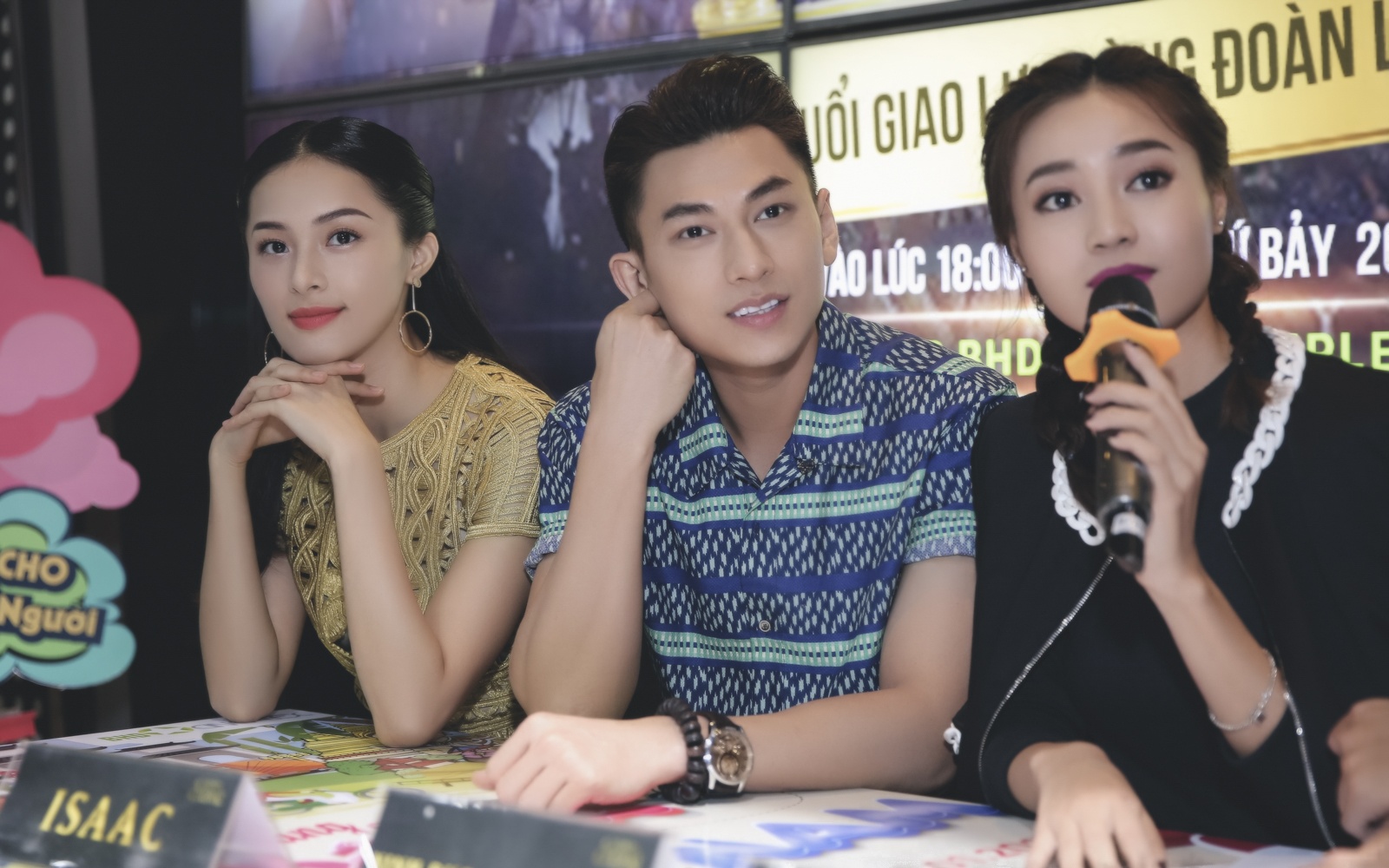 Ha Vi dien hang hieu anh 4