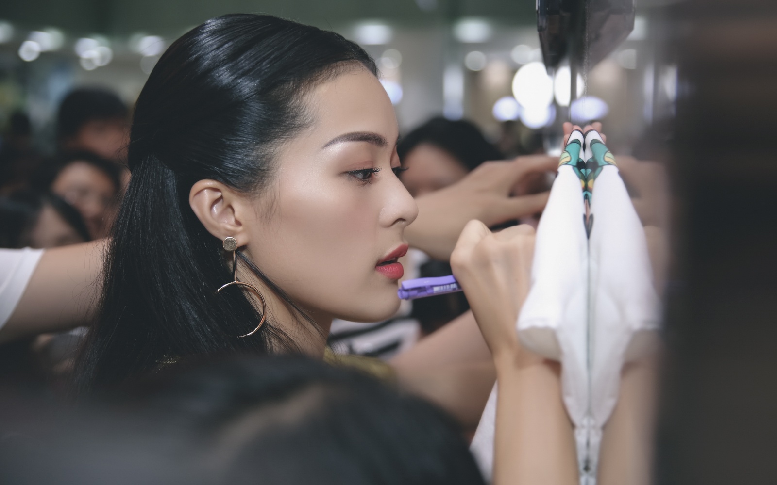 Ha Vi dien hang hieu anh 7